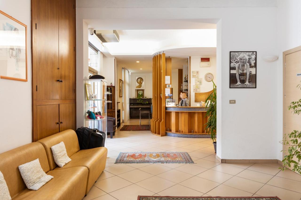 Hotel Ausonia B&B Rimini Dış mekan fotoğraf