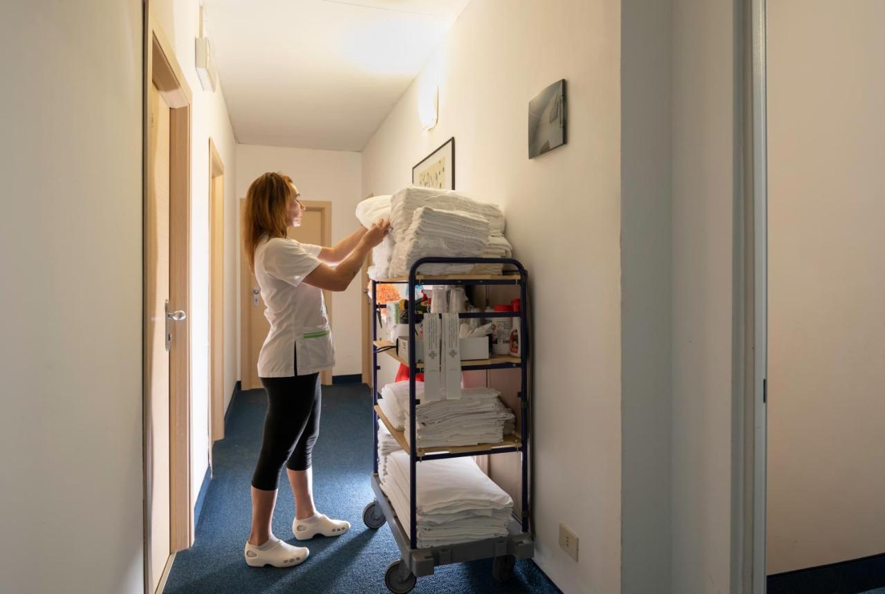 Hotel Ausonia B&B Rimini Dış mekan fotoğraf