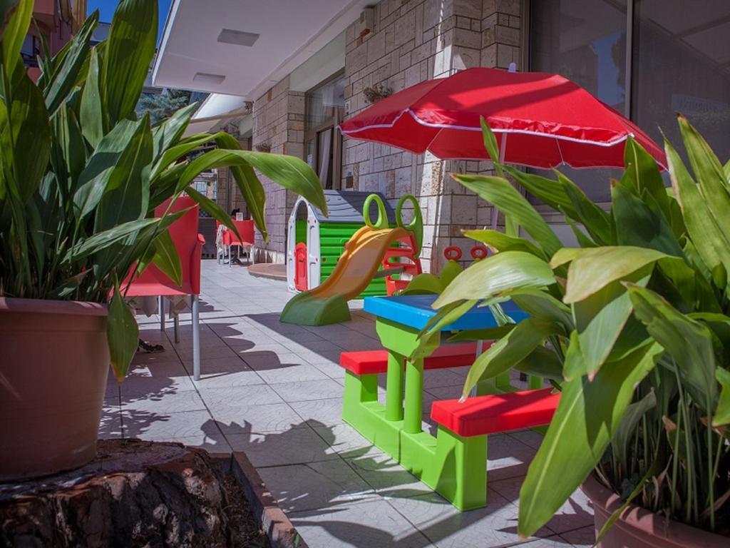 Hotel Ausonia B&B Rimini Dış mekan fotoğraf