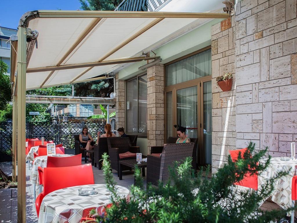 Hotel Ausonia B&B Rimini Dış mekan fotoğraf